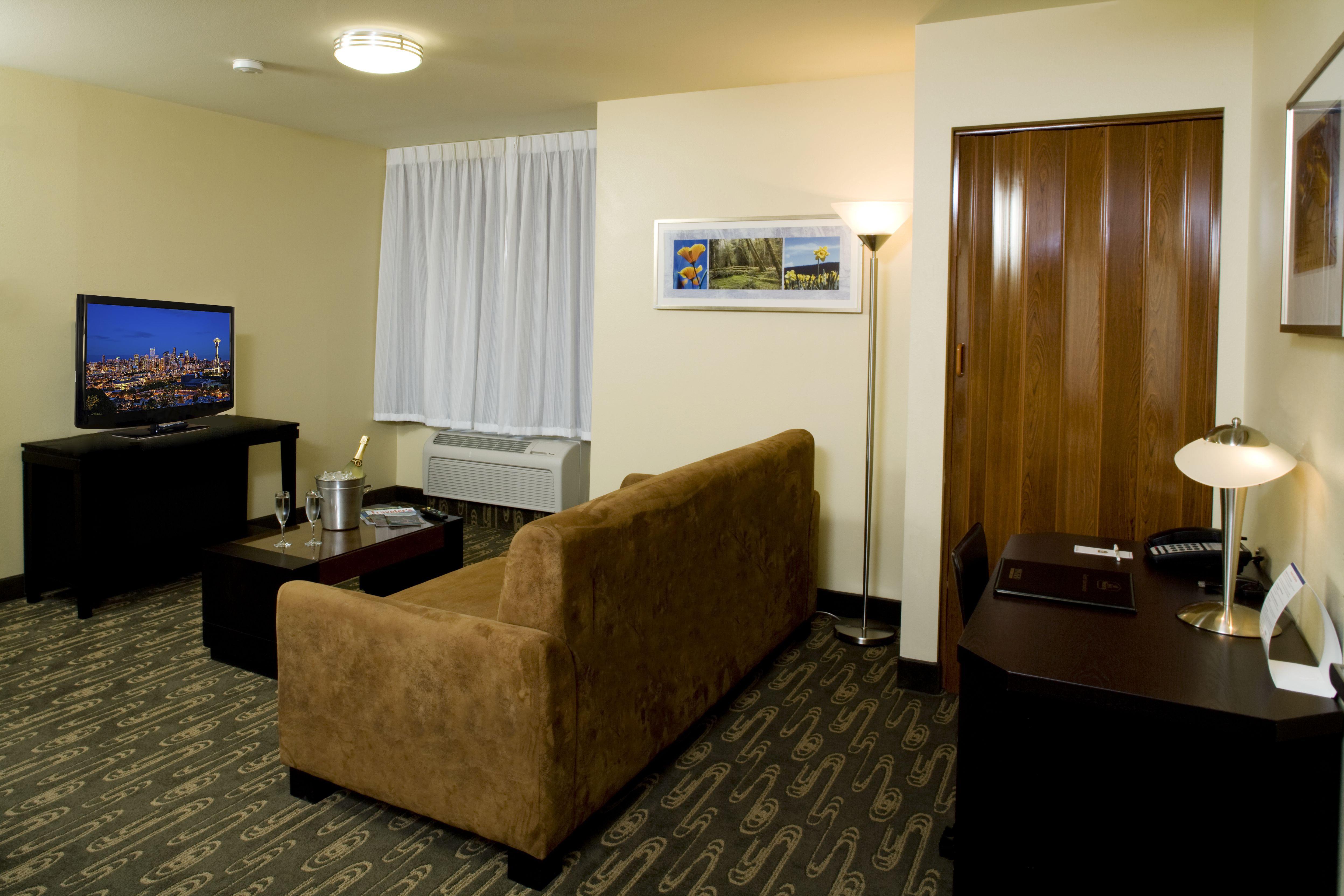 Executive Residency By Best Western Navigator Inn & Suites Everett Εξωτερικό φωτογραφία